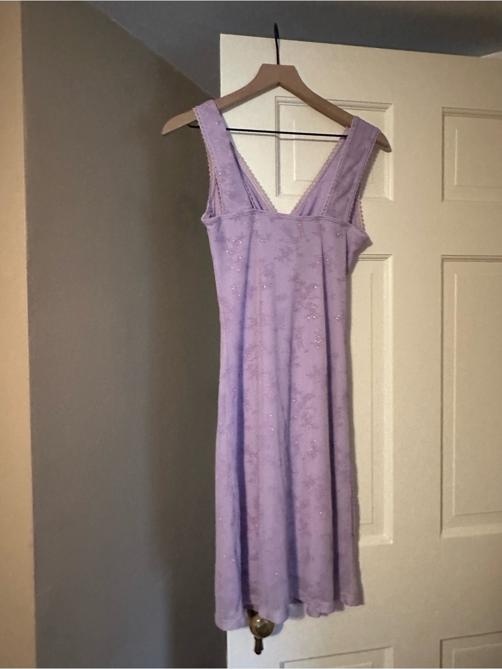 90s Lavender V-Neck Sleeveless Dress - Picture 3 of 3